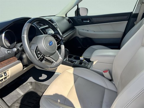 Used 2018 Subaru Outback 2.5i Limited image 11