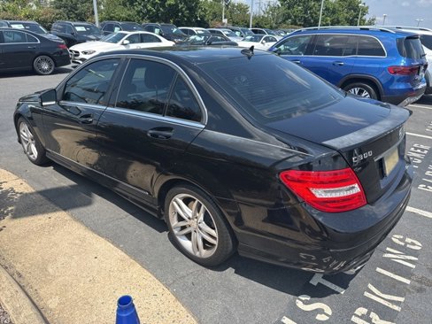 Used 2014 Mercedes-Benz C 300 4MATIC Sedan image 2