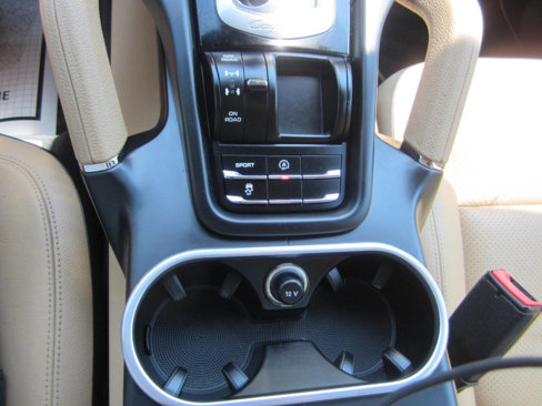 Used 2014 Porsche Cayenne Platinum Edition image 29
