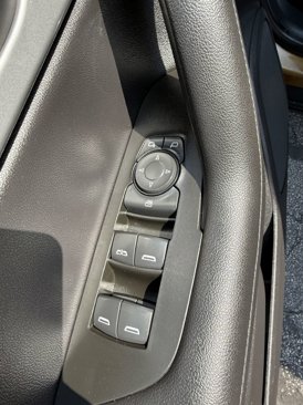Used 2019 Chevrolet Blazer LT image 10