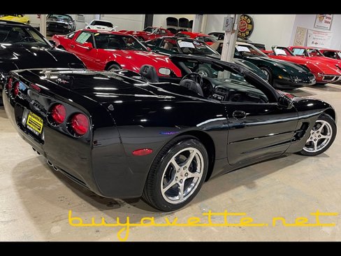 Used 2003 Chevrolet Corvette Convertible w/ Preferred Equipment Group1 image 4