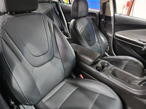 Used 2013 Chevrolet Volt Premium w/ Premium Trim Package image 10