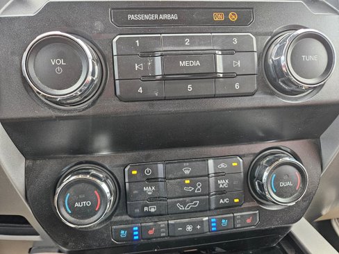 Used 2019 Ford F150 Lariat image 15