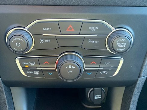 New 2023 Dodge Charger SXT w/ Cold Weather Package image 32