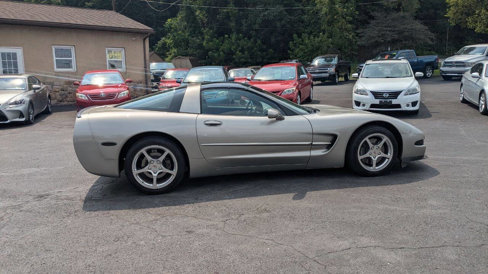 Used 2001 Chevrolet Corvette Coupe w/ Preferred Equipment Group1 image 6