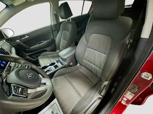 Used 2020 Kia Sportage LX image 19