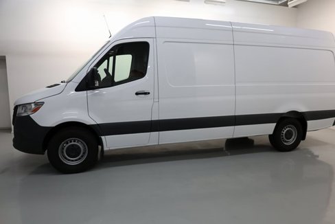 Used 2024 Mercedes-Benz Sprinter 2500 image 53
