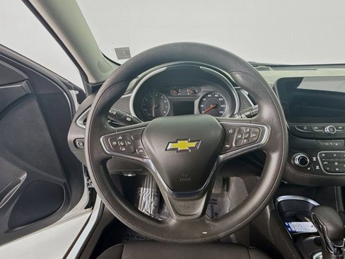 Used 2023 Chevrolet Malibu LT image 11