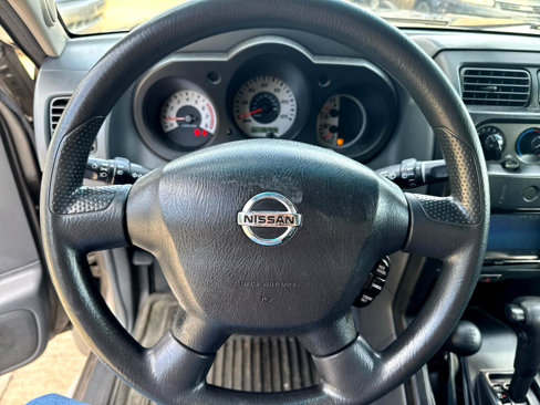 Used 2004 Nissan Xterra XE image 23