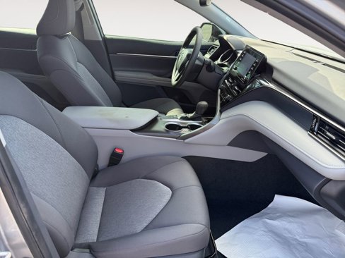Used 2024 Toyota Camry LE w/ Convenience Package image 15