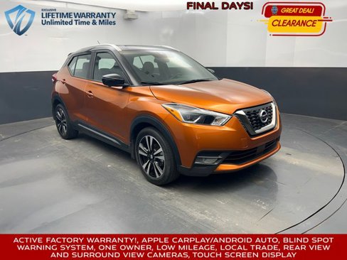 Used 2020 Nissan Kicks SR image 1