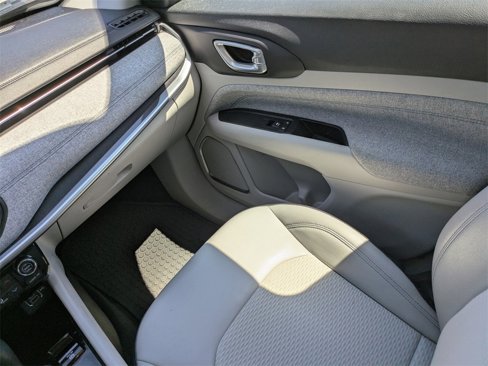 Used 2022 Jeep Compass Latitude w/ Convenience Group image 18