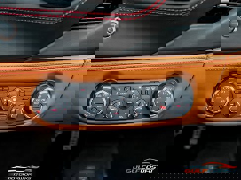 Used 2019 Ferrari 488 Spider image 16