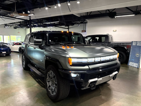Used 2024 GMC Hummer EV 3X w/ LPO, Illumination Package image 35