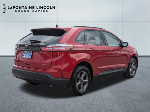 Used 2023 Ford Edge SEL w/ Sport Appearance Package image 5