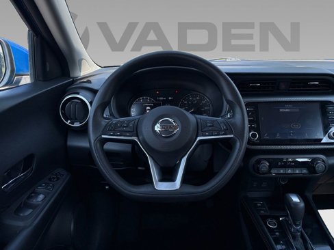 Used 2021 Nissan Kicks SV image 12
