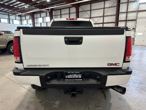 Used 2011 GMC Sierra 2500 Denali image 9