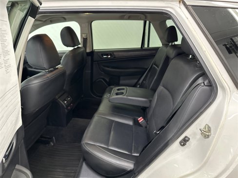 Used 2015 Subaru Outback 2.5i Limited image 23