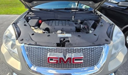 Used 2012 GMC Acadia SLE image 4