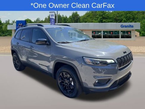 Used 2023 Jeep Cherokee Altitude Lux image 3