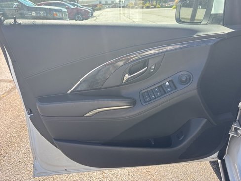 Used 2016 Buick LaCrosse Sport Touring image 12