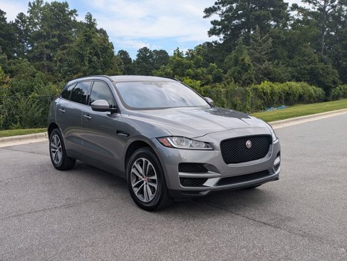 Used 2020 Jaguar F-PACE Premium image 3