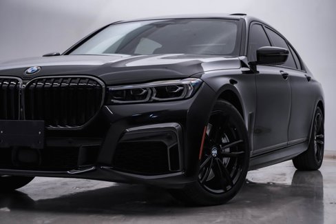 Used 2022 BMW 750i xDrive w/ Executive Package image 2