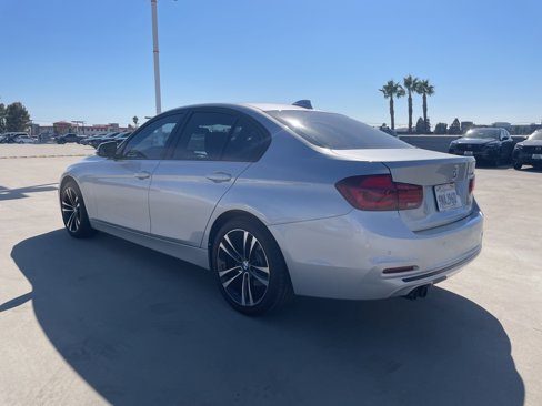 Used 2018 BMW 330i Sedan image 4