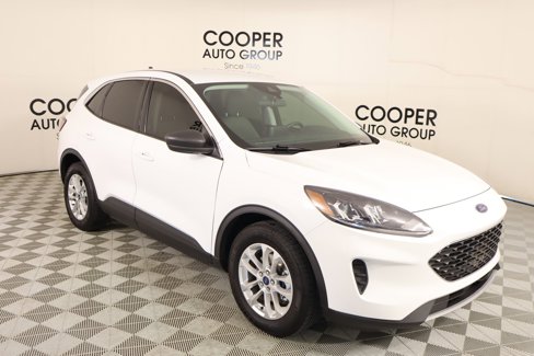 Used 2022 Ford Escape SE image 1