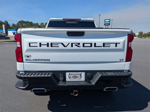 Used 2020 Chevrolet Silverado 1500 LT Trail Boss image 5