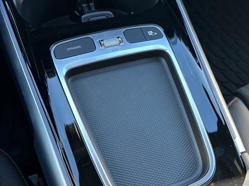 Certified 2025 Mercedes-Benz GLB 250 image 27