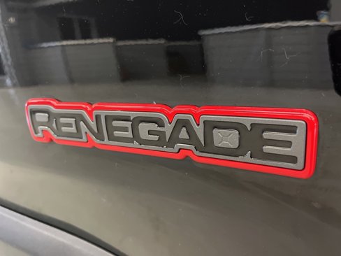 Used 2019 Jeep Renegade Trailhawk image 38