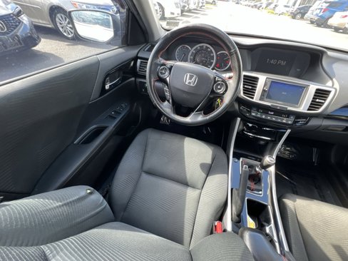 Used 2016 Honda Accord LX image 4
