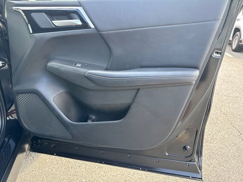 Used 2024 Mitsubishi Outlander SE image 14