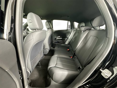 Certified 2025 Mercedes-Benz GLA 250 image 22