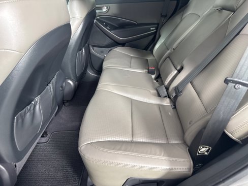Used 2013 Hyundai Santa Fe AWD image 19