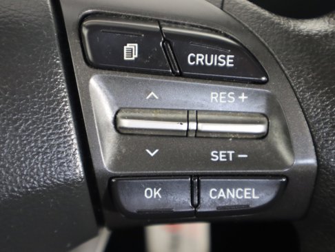 Used 2018 Hyundai Kona SE image 19