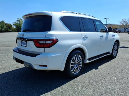 Used 2021 Nissan Armada SL w/ Captain's Chairs Package image 4