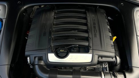 Used 2010 Porsche Cayenne image 45
