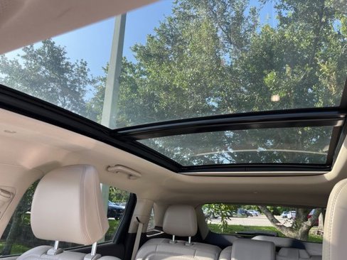 Used 2021 Lincoln Nautilus Reserve image 14