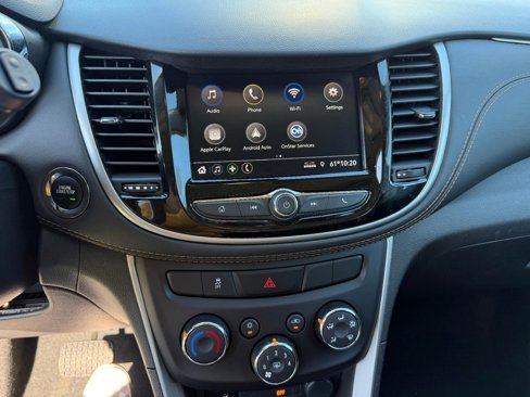 Used 2022 Chevrolet Trax LT w/ Midnight Edition image 14
