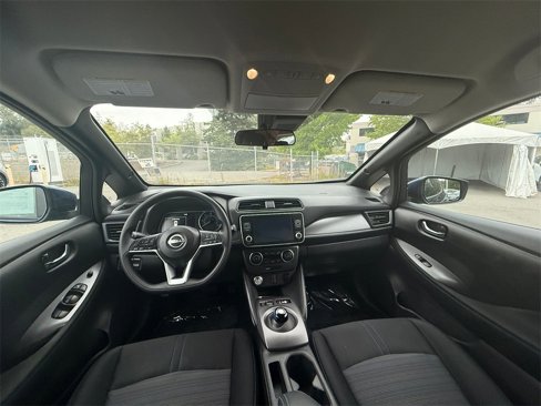 Used 2023 Nissan Leaf S image 11