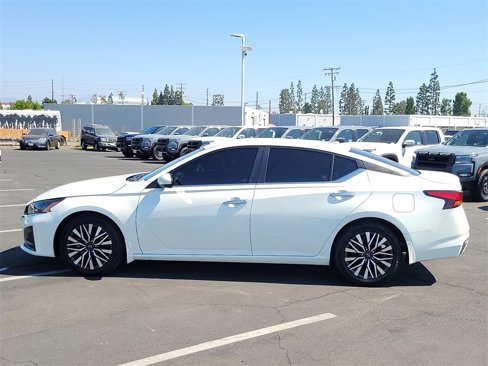 Certified 2023 Nissan Altima 2.5 SV image 3