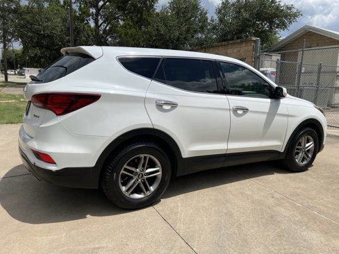 Used 2018 Hyundai Santa Fe Sport image 11