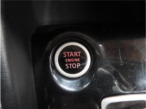 Used 2018 Nissan Kicks SV image 15