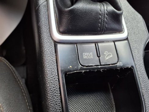Used 2020 Kia Sportage LX image 13