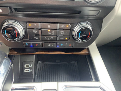 Used 2018 Ford F150 Lariat w/ Equipment Group 502A Luxury image 22