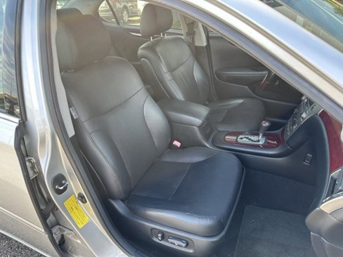 Used 2005 Lexus ES 330 image 11