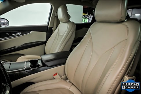 Used 2019 Lincoln Nautilus Select image 12