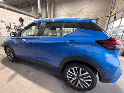 Used 2024 Nissan Kicks SV image 8